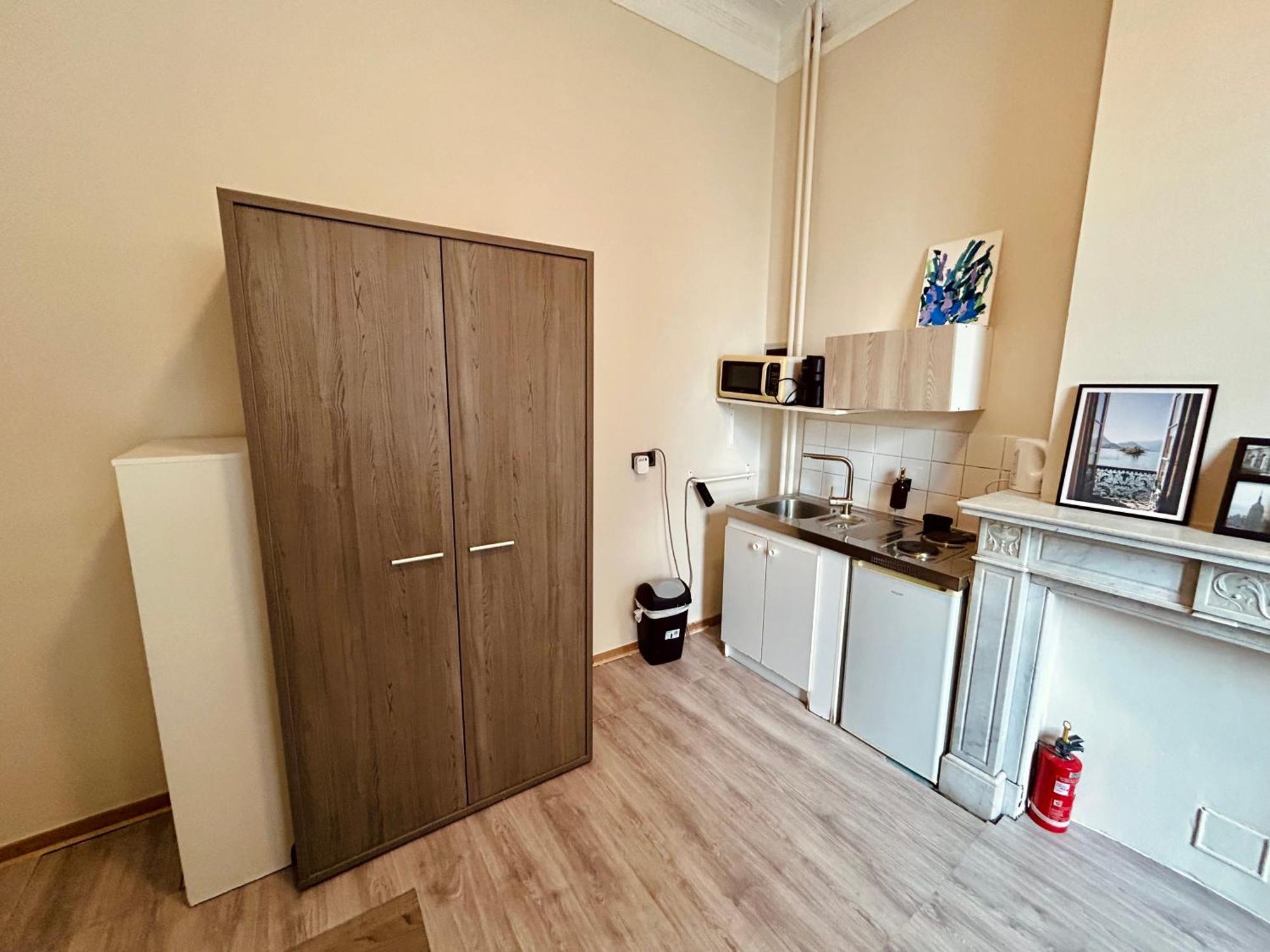 European District Hostel Брюссель Екстер'єр фото