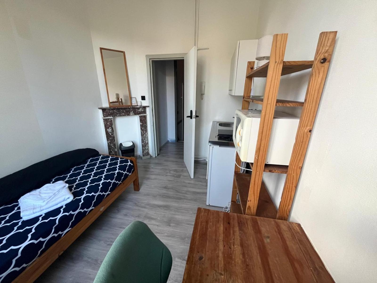 European District Hostel Брюссель Екстер'єр фото